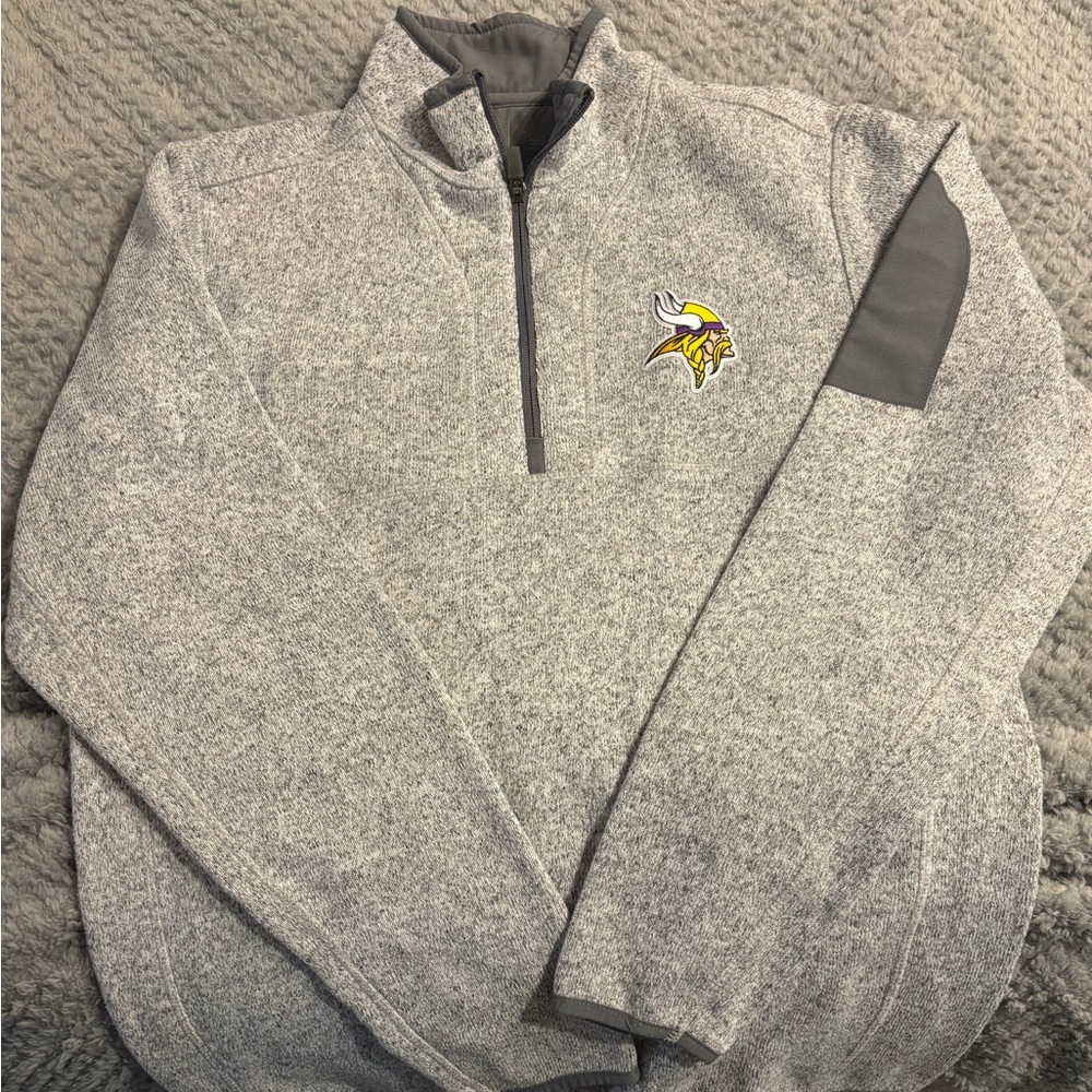 Minnesota Vikings Antigua Gray 1/4 Zip Sweater